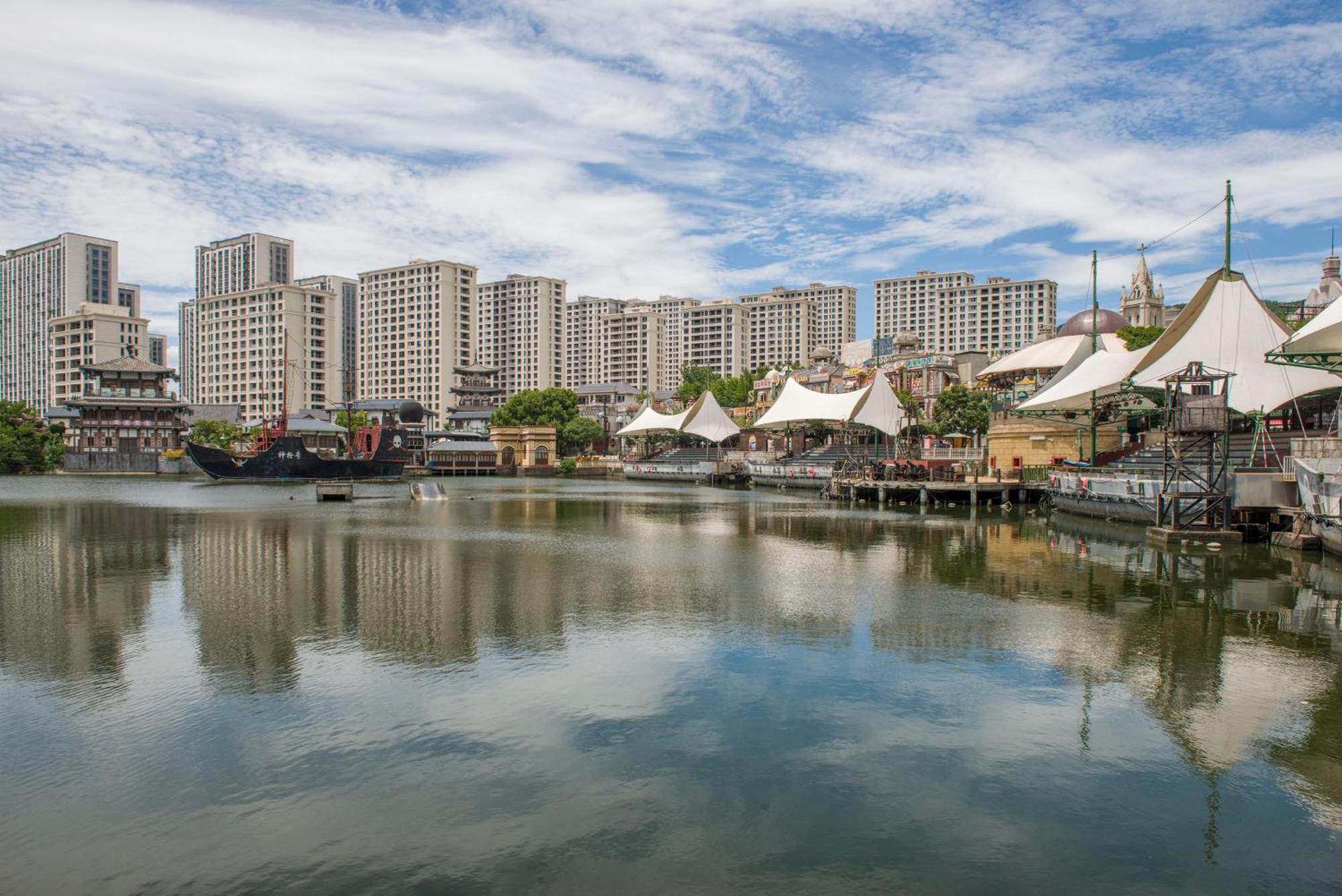 Yiwu Baide Theme Hotel Εξωτερικό φωτογραφία