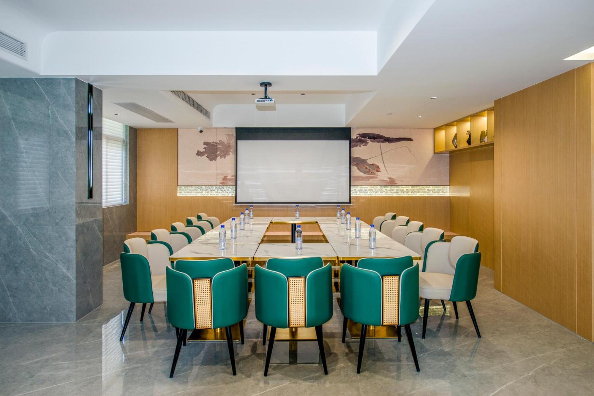 Yiwu Baide Theme Hotel Εξωτερικό φωτογραφία
