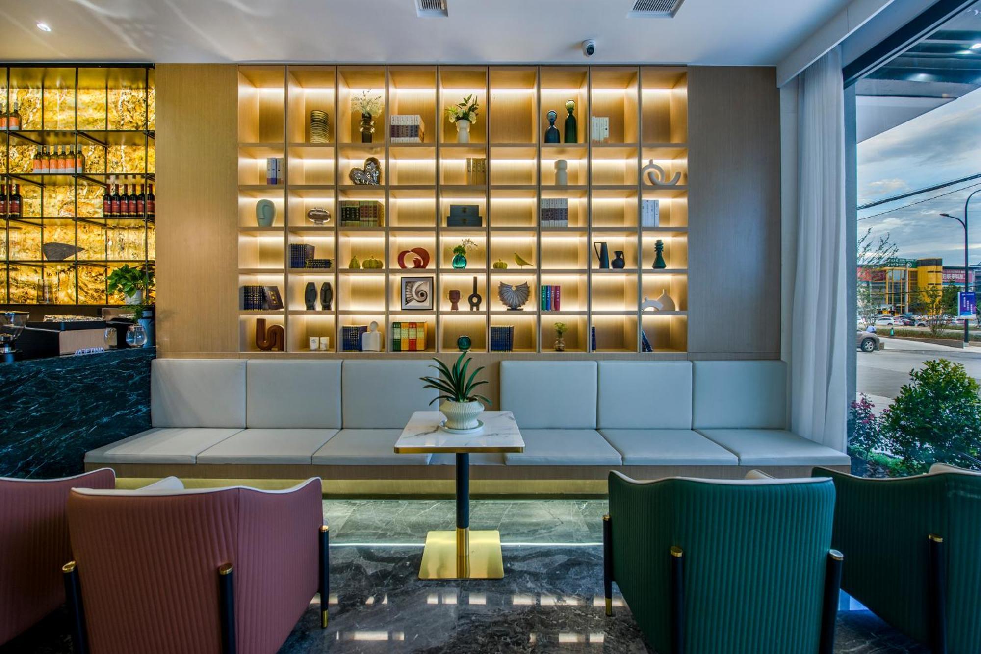 Yiwu Baide Theme Hotel Εξωτερικό φωτογραφία